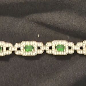Elegant Green and Silver Women's Bracelet